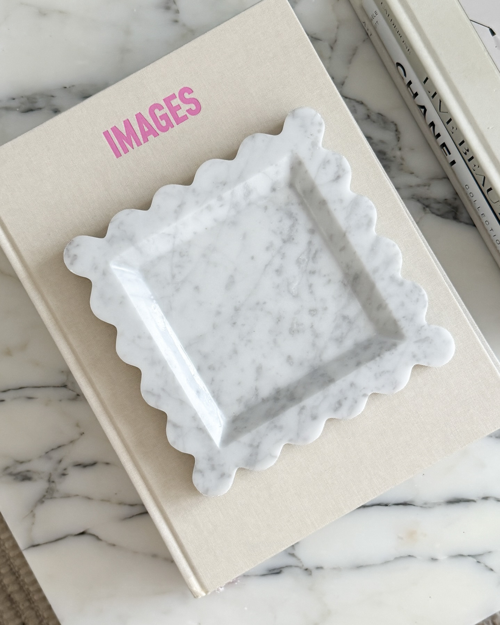 How to Choose the Right Decorative Tray for Your Space