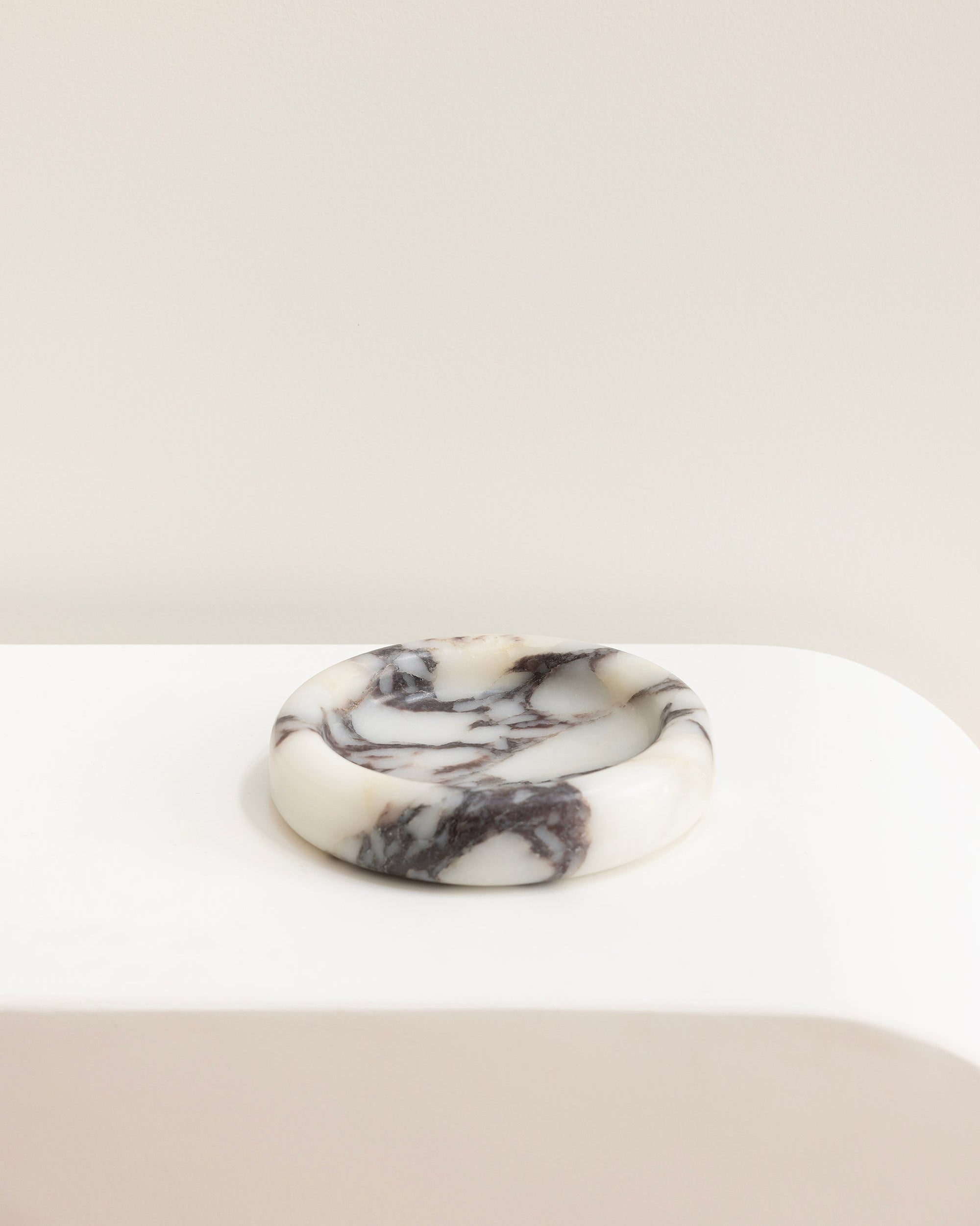 Marlo Curved Marble Oval Tray Calacatta Viola House of 9 home
